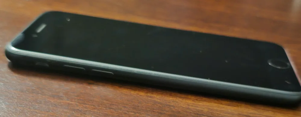 iPhone 7 - 128 GB - Black - Unlocked - Not refurbished image indicator(5)