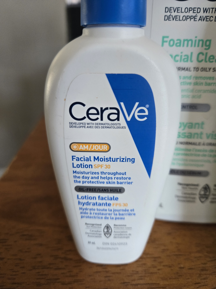 Free skincare shampoo and conditioner. - photo 2
