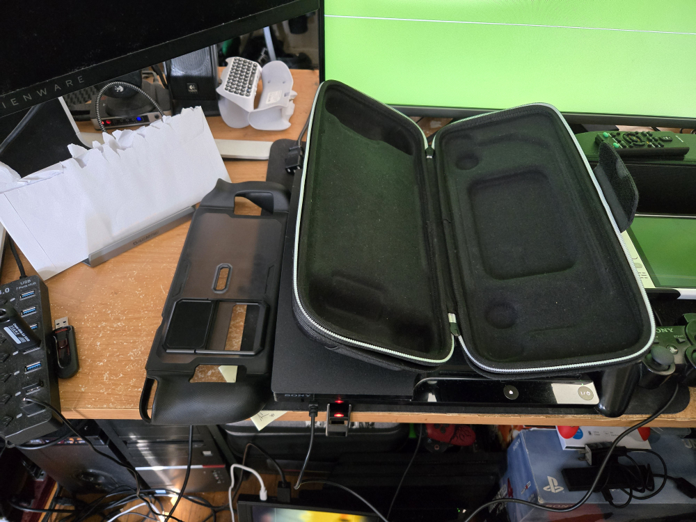 Steam deck oled 1tb with screen protector - photo 3