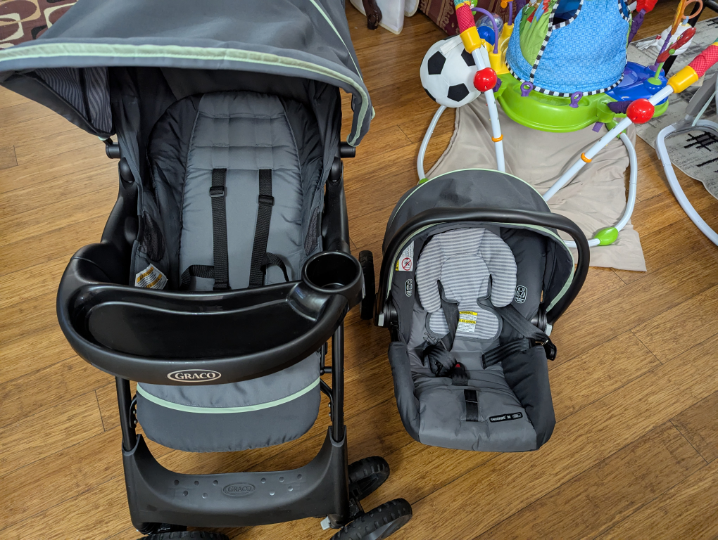 Graco SnugRide Click Connect Travel System