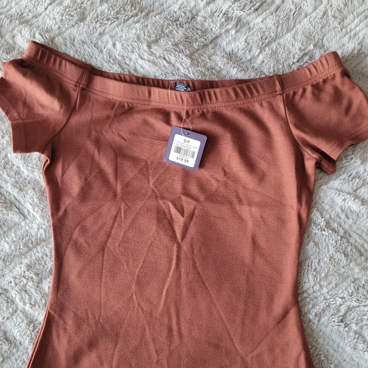 BNWT Burnt Orange Off the Shoulder Mini Dress, Size S image indicator(2)