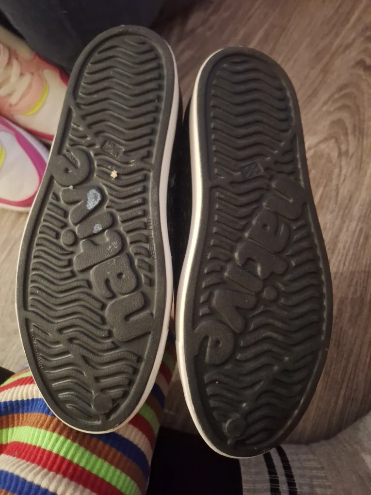 Native Shoes Jefferson Slip-on Sneakers image indicator(2)