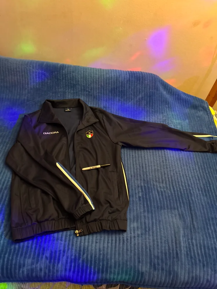 Hoodies,shirts image indicator(6)