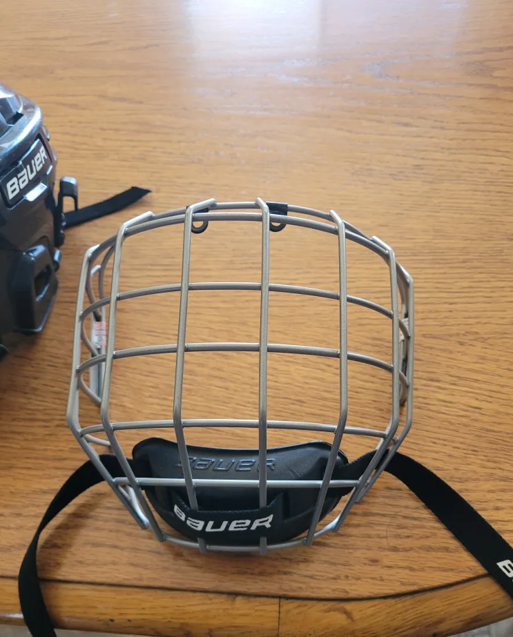 Bauer Hockey Helmet with Cage image indicator(4)