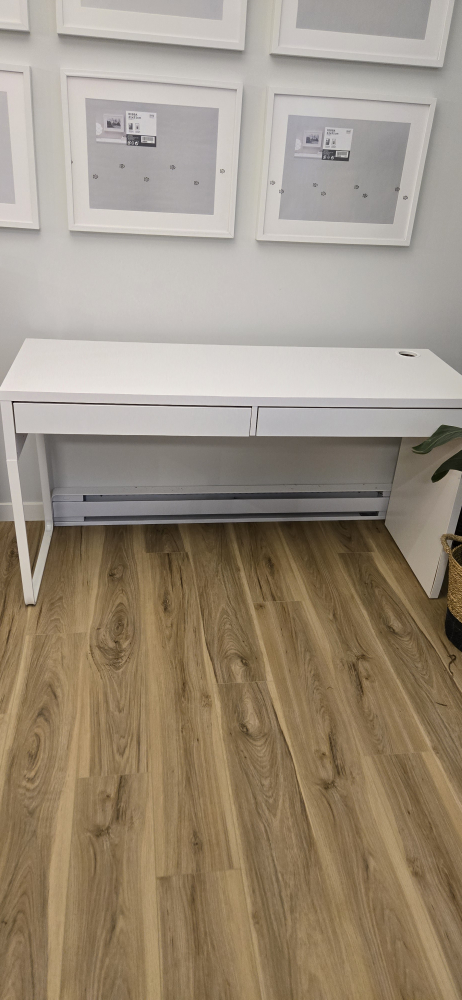 White Desk and Chair