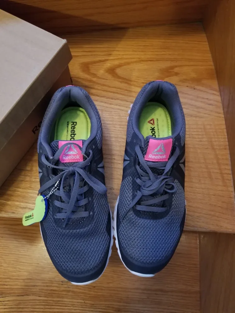 Womens Reebok twistform blaze 3.0 brand new image indicator(4)