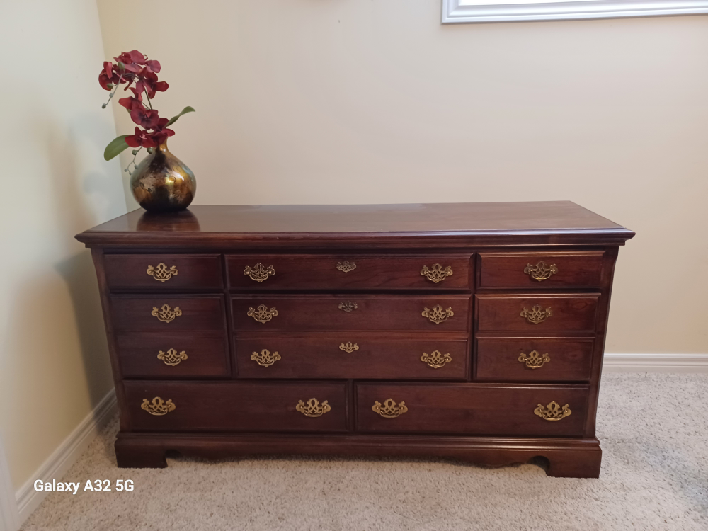 King Size 6 Piece Bedroom Set - photo 2