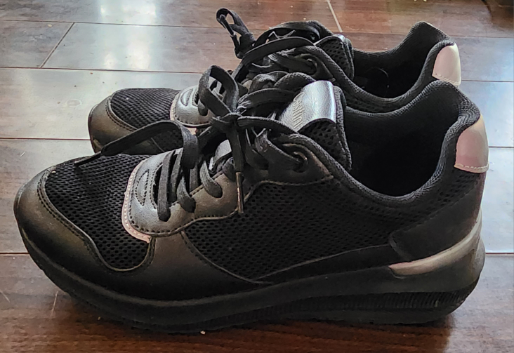 Cestifin Black Sneakers - Size 8