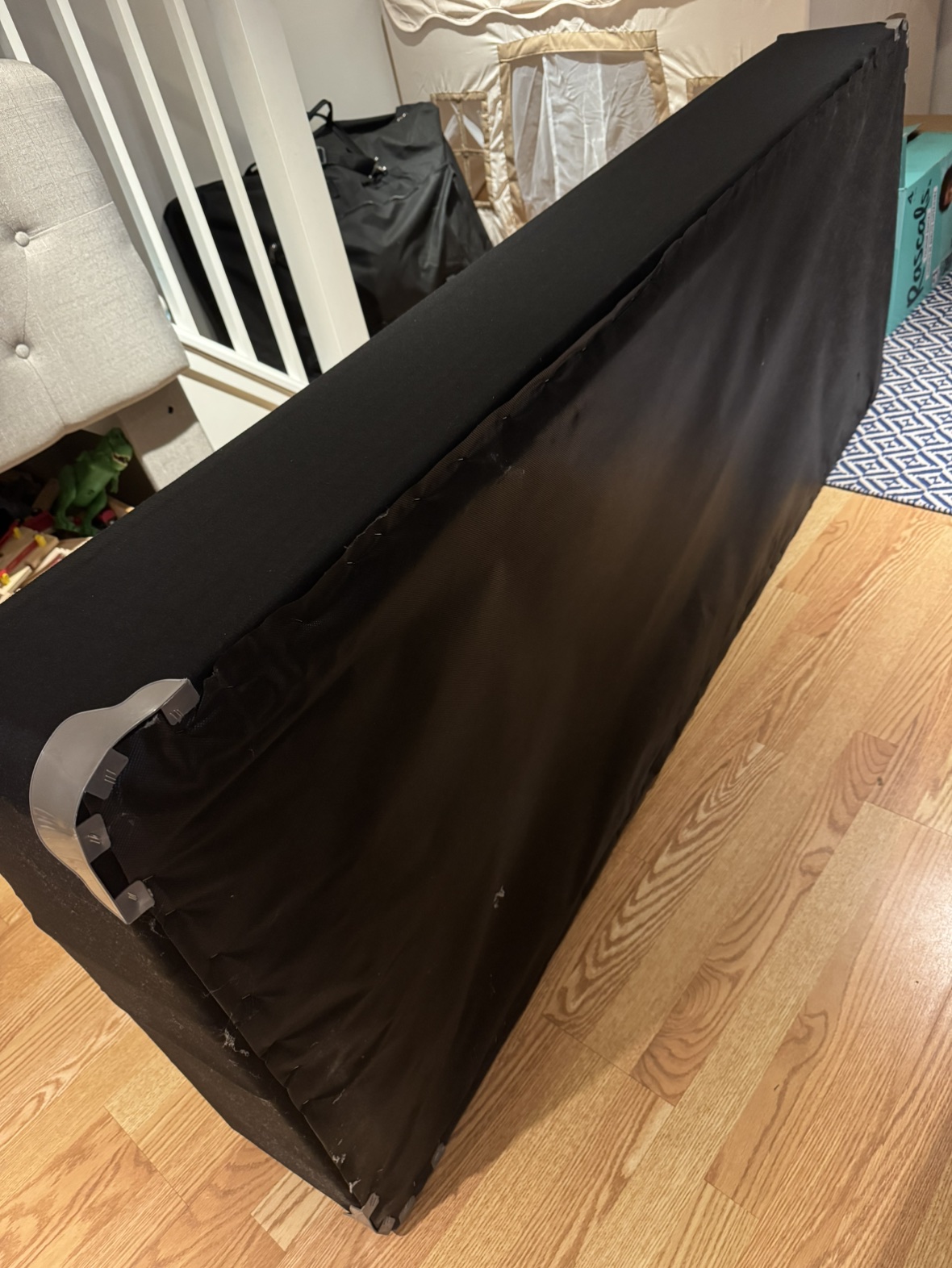Queen split box spring - photo 3