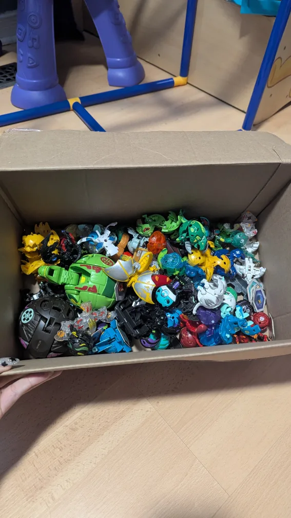 Bulk Bakugan Lot with Battle Arena and Cards thumbnail