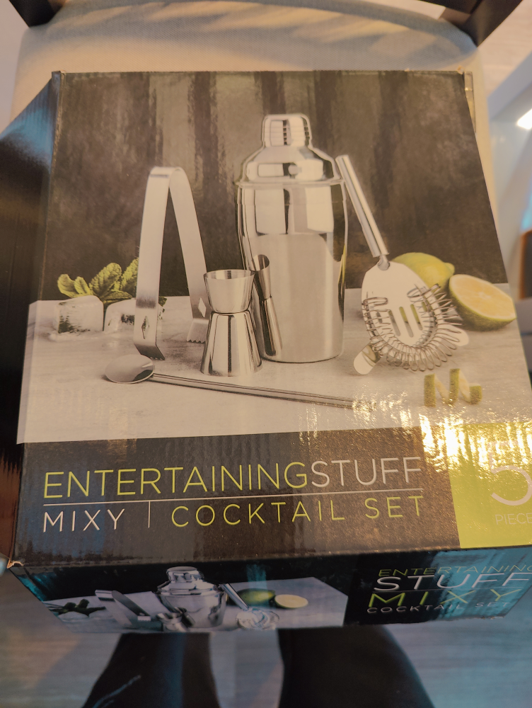 Entertaining Stuff Mixy Cocktail Set - Brand New
