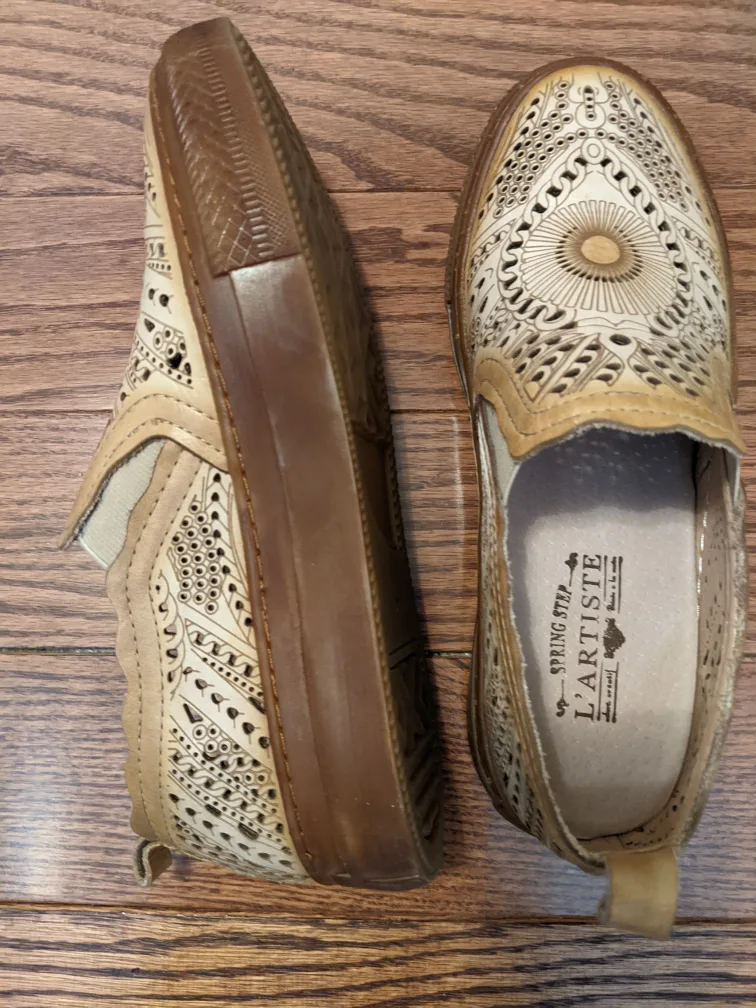 L'Artiste Spring Step Women's Slip On Shoes image indicator(4)