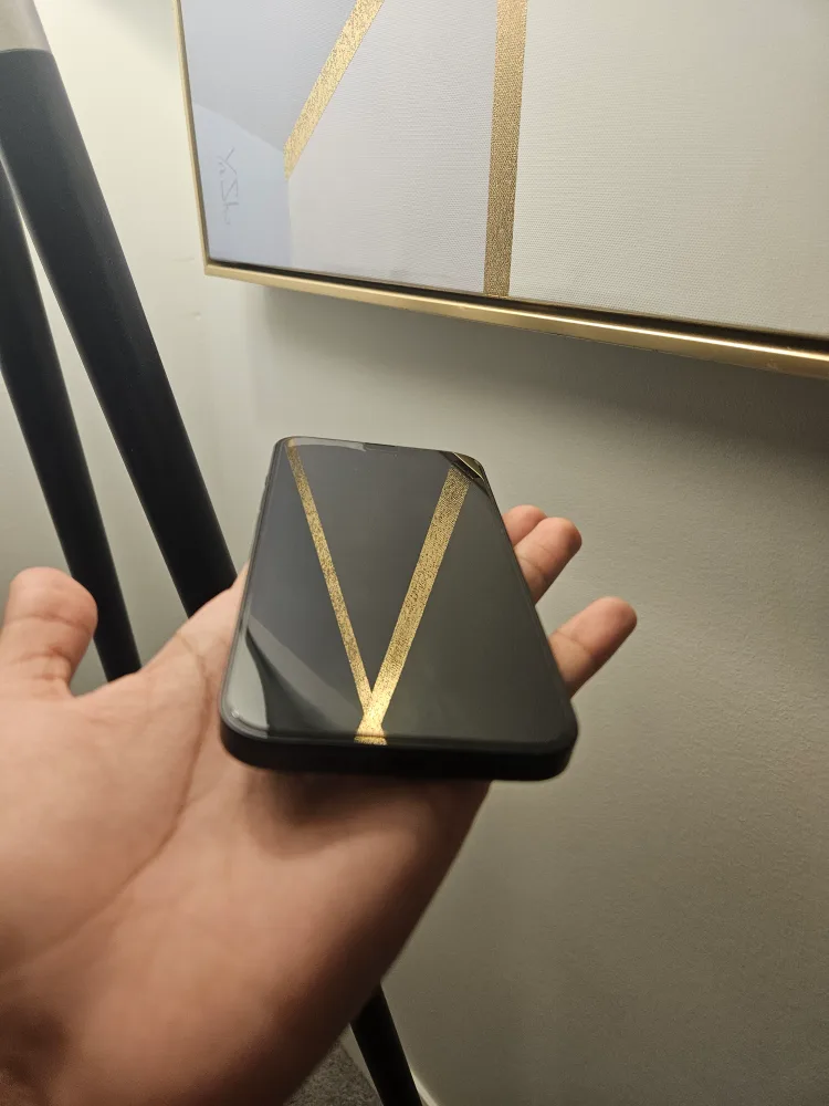 iPhone 14 Black - 94% Battery Health image indicator(3)