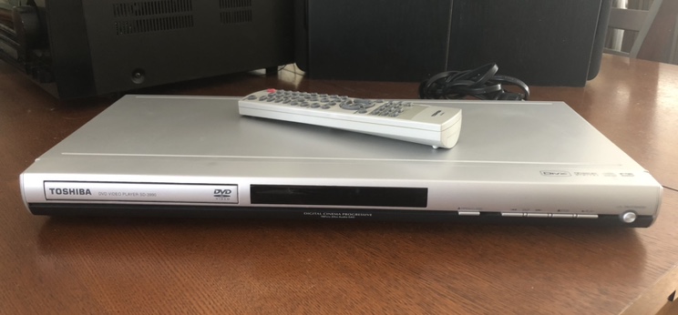 Toshiba SD-380 DVD Player with Remote