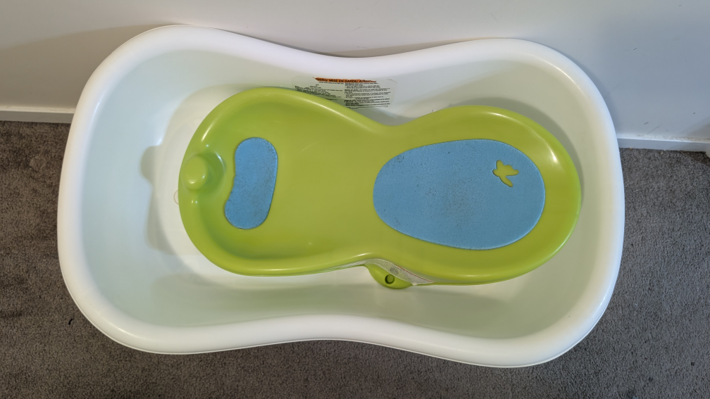 4-in-1 Baby Bath Tub with Newborn Insert - photo 2