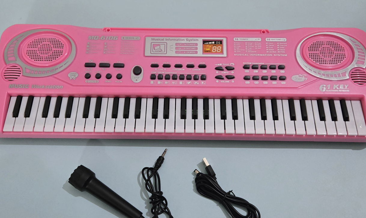 Pink 61-Key Electronic Keyboard Piano for Kids