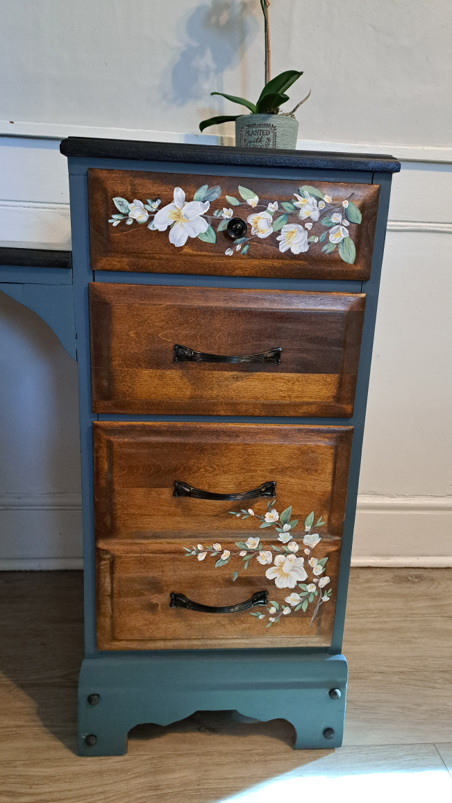 vintage desk/ vanity - photo 5