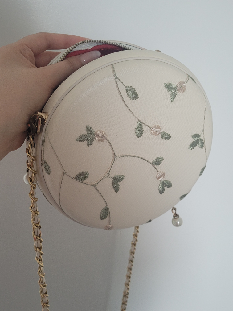 Adorable Round Floral Crossbody Bag