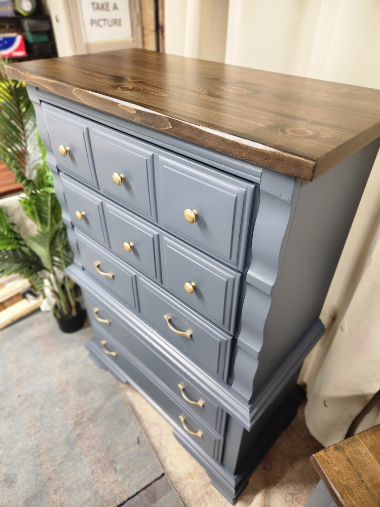 Refurbished Blue Dresser and Nightstand Set - photo 3