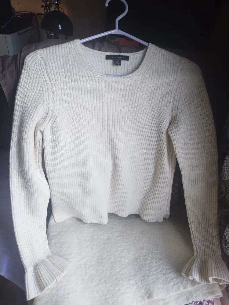 Ann Taylor cream wool & cashmere sweater size S thumbnail