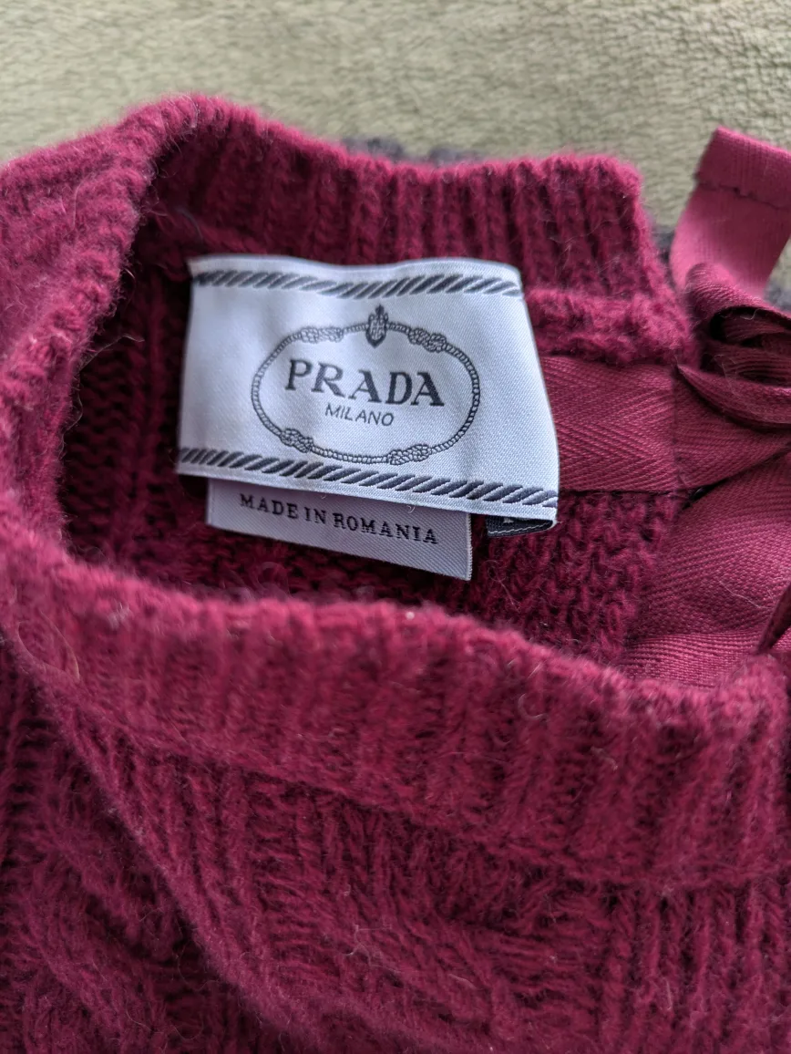 Prada Bordeaux Cable Knit Sweater Size 40 image indicator(3)
