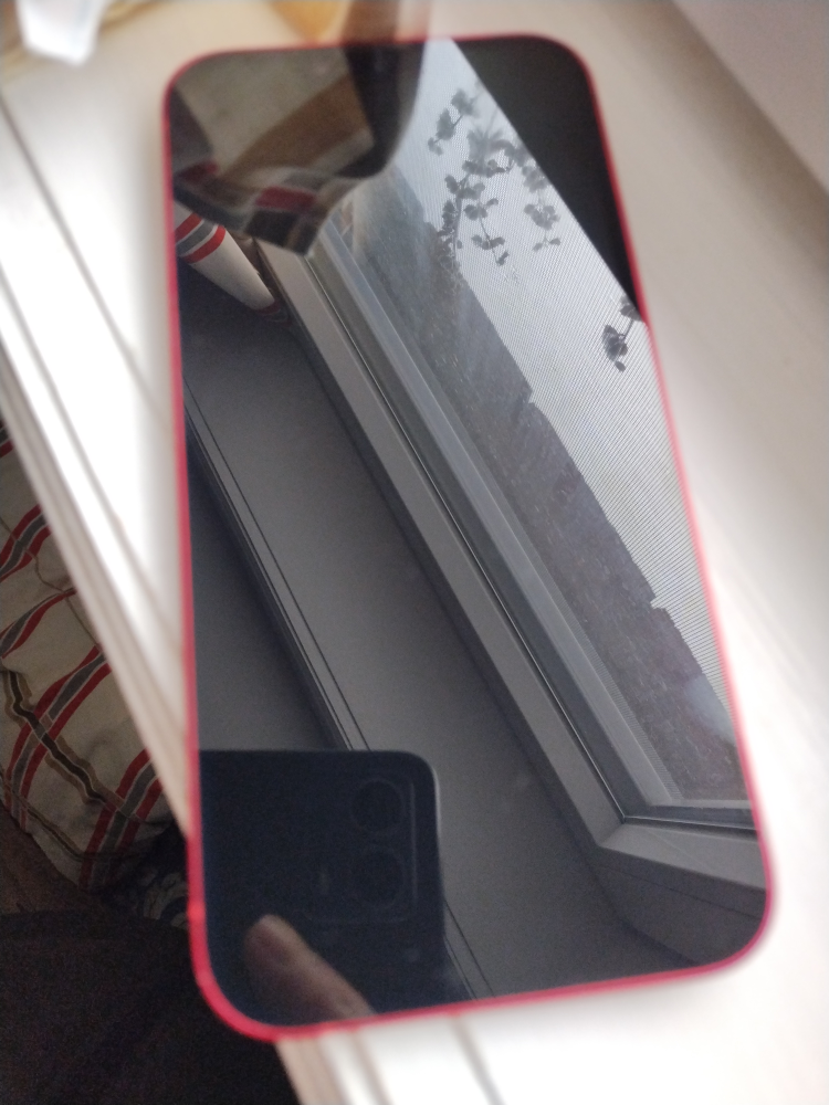 iPhone 13 128 GB - Product Red - photo 4