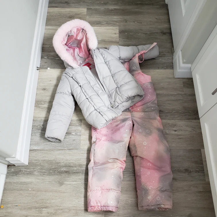 London Fog Girls' Size 5/6 Pink & Grey Snowsuit