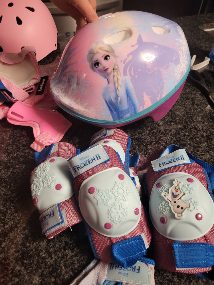 Frozen II Kids Bike Helmet & Protective Gear Set