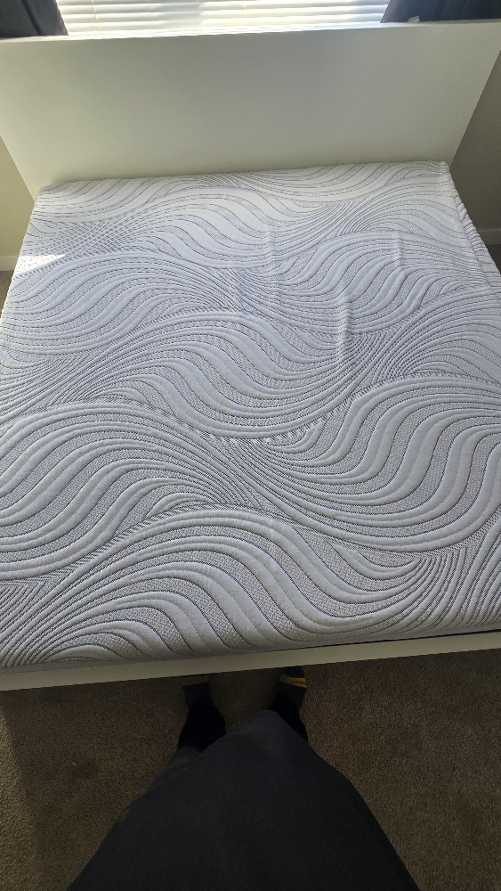 Queen Mattress and Platform Bed Frame - photo 2