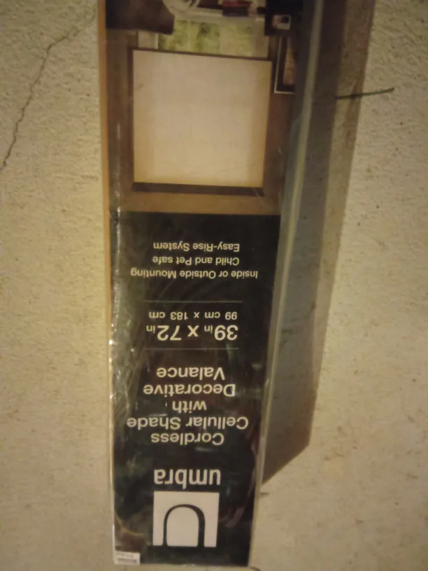 Umbra Cordless Cellular Shade with Decorative Valance 🏈 image indicator(6)