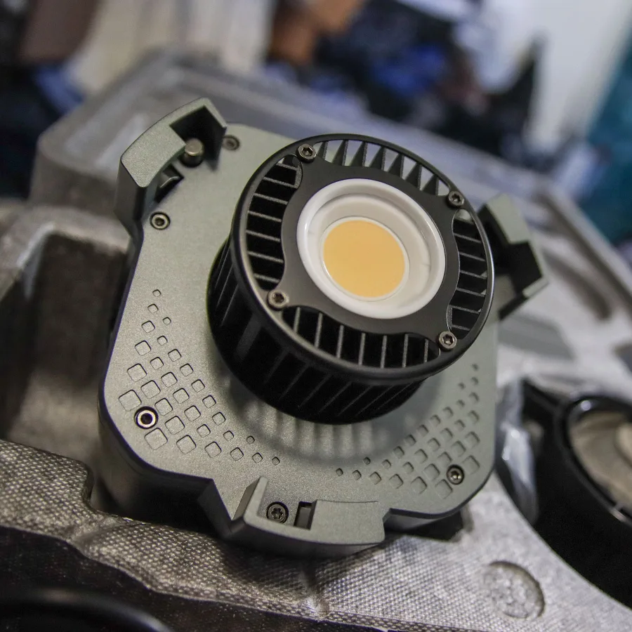 Aputure Amaran 60D 65W COB LED image indicator(8)