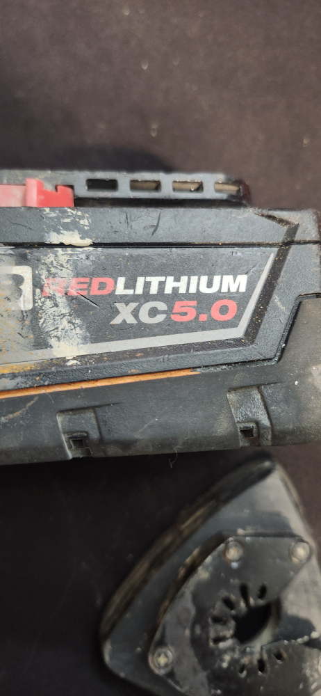 Milwaukee Jigsaw wth M18 battery - photo 5