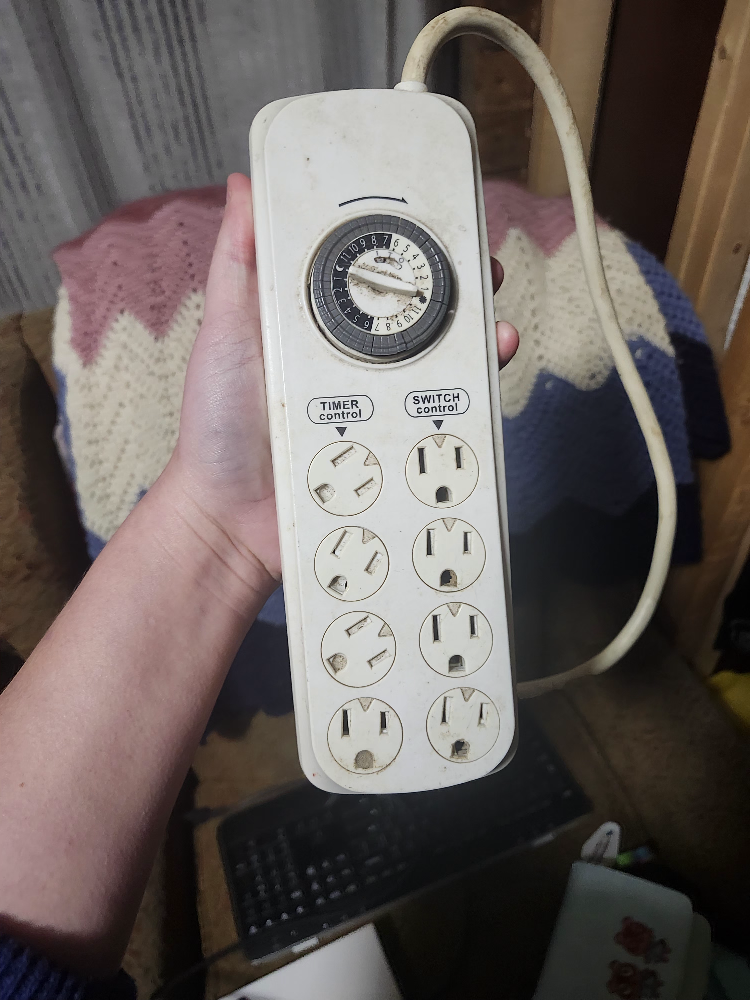 8 Outlet Power Bar with Timer