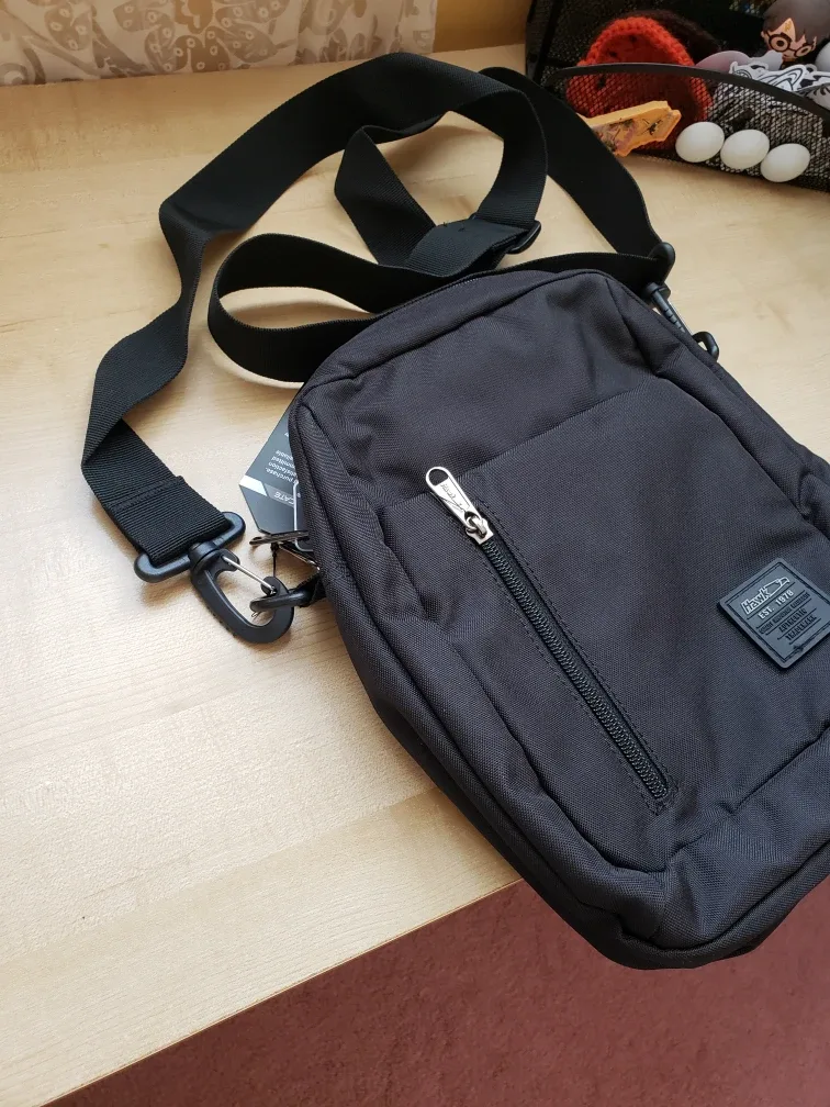 Hawk brand black crossbody bag image indicator(3)