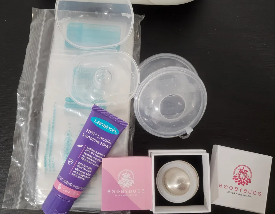 Momcozy M5 Double Electric Breast Pump (and freebies) image indicator(3)