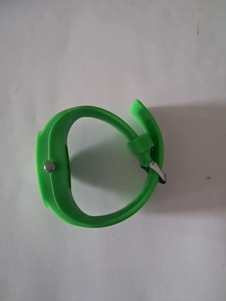 # freecycle#TD Bank Be Legendary Lime Green Silicone Wrist Watch image indicator(2)