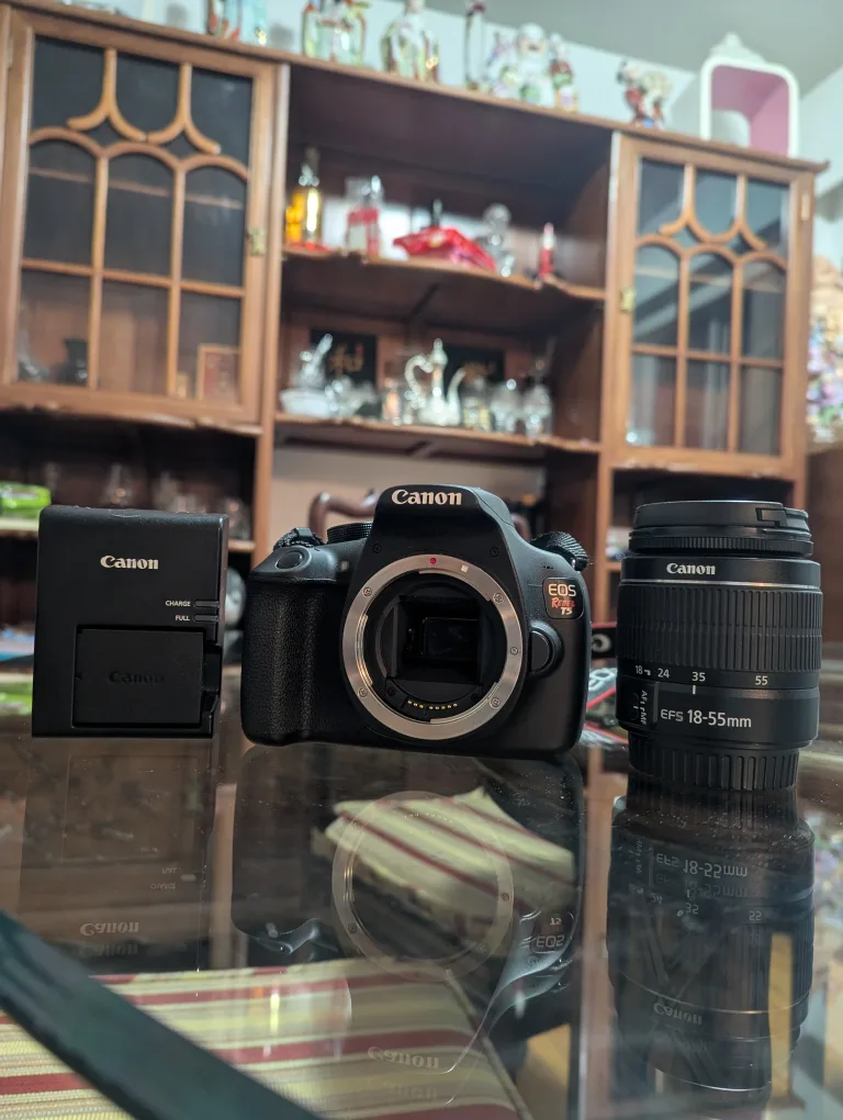 T5 Canon Camera (LIKE NEW) image indicator(6)