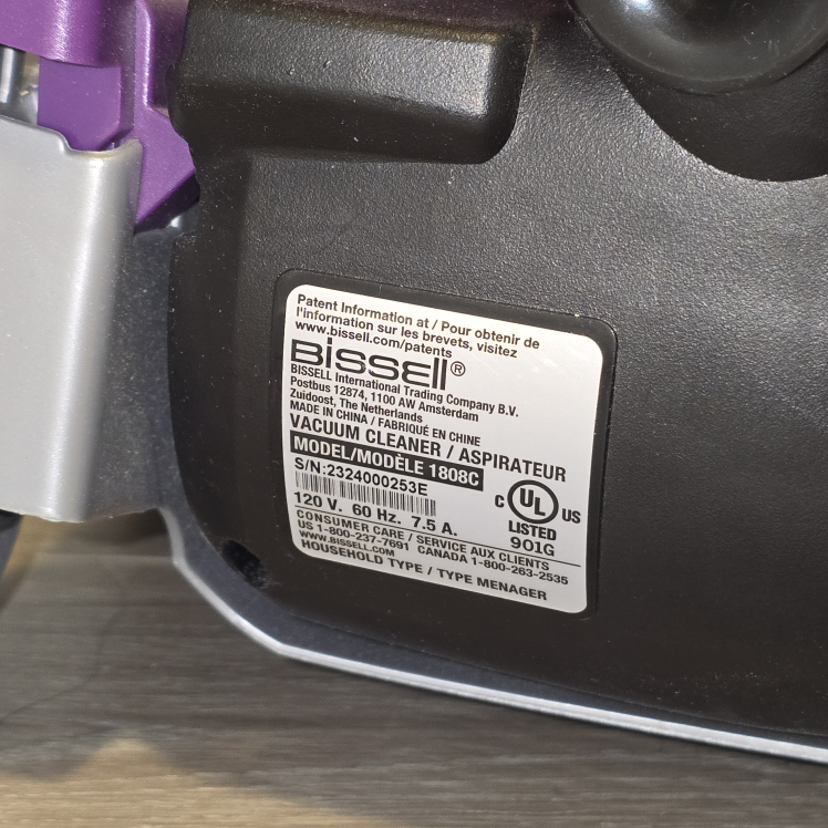 Very Strong Bissell Upright Vacuum - AeroSwift -  Move out sale - photo 4