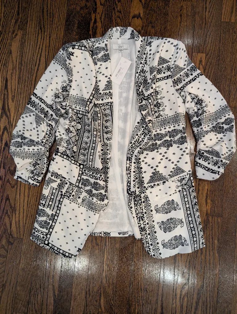 NWT - Ovi Longline Black and White Patterned Blazer image indicator(2)