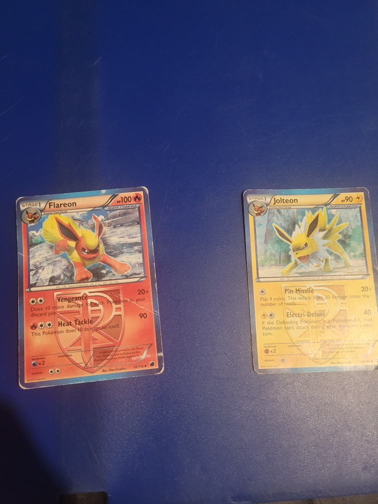 Pokemon Cards - Flareon & Jolteon team plasma