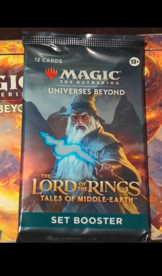 Magic: The Gathering Lord of the Rings Set Boosters - photo 4