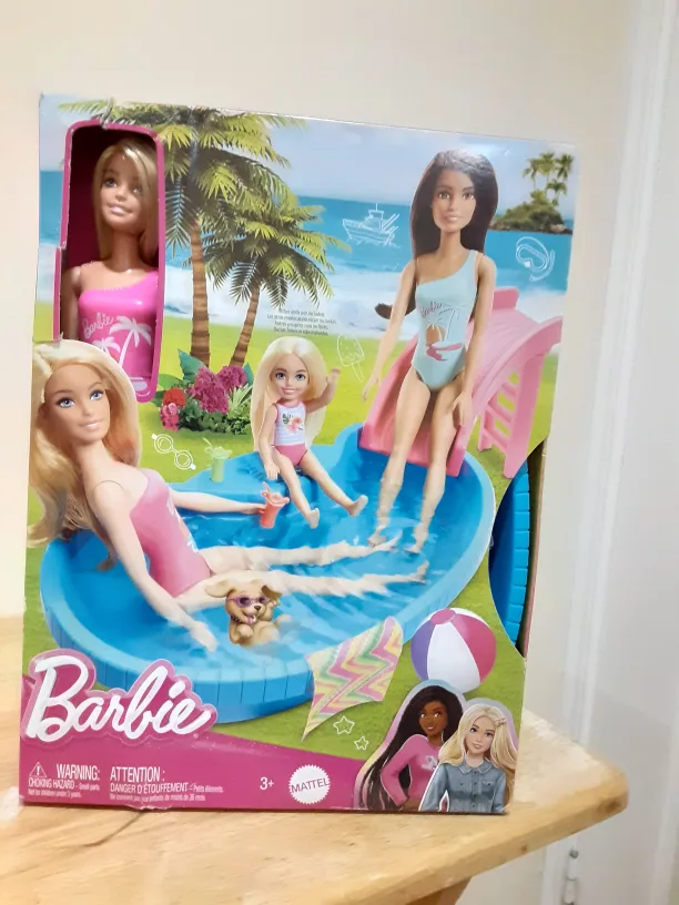 Barbie Doll and Pool Playset, Blonde in Pink One-Piece Swimsuit image indicator(7)