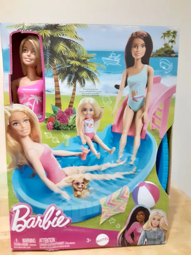 Barbie Doll and Pool Playset, Blonde in Pink One-Piece Swimsuit image indicator(9)
