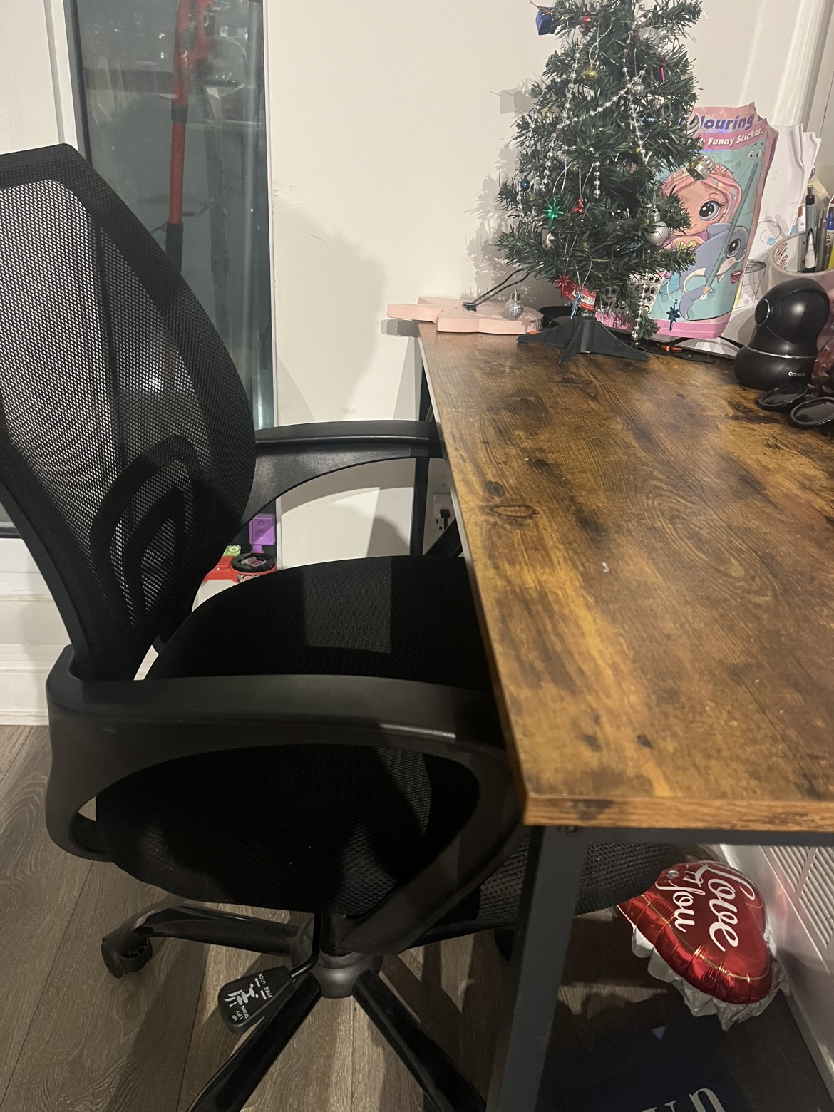 Office table and chair