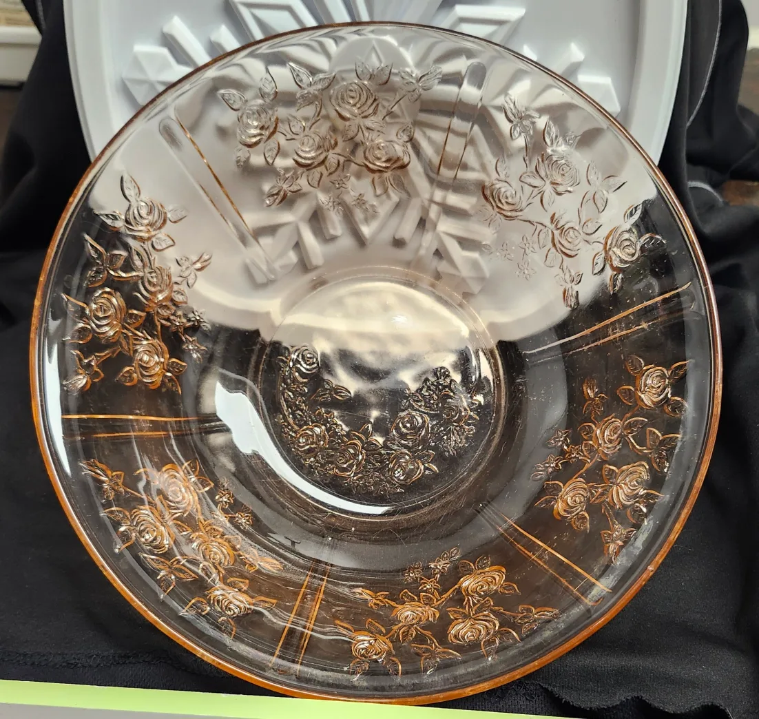 Vintage Peach Depression Glass Rose Bowl image indicator(2)
