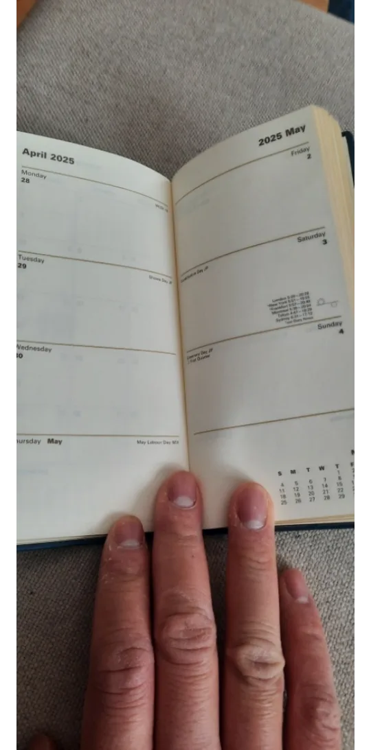 2025 Letts of London Weekly Planner - Classic Slim image indicator(4)