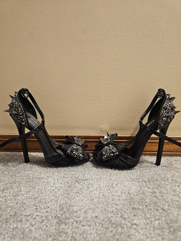Z Collection Black Studded Bow Heels image indicator(2)