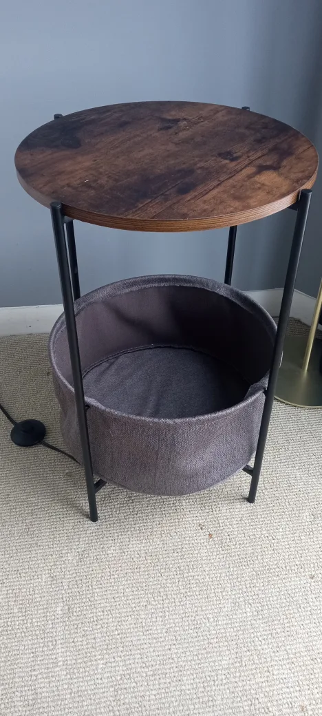 Round Side Table with Storage Basket image indicator(5)