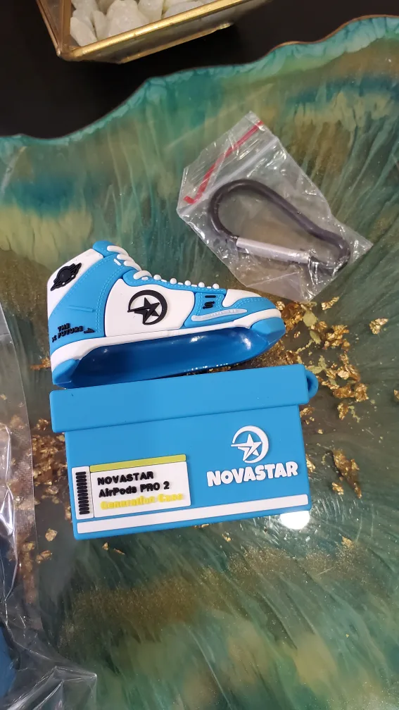 NOVASTAR AirPods Pro 2 Shoe-Shaped Case image indicator(3)