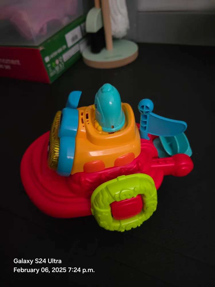 Bounce & Discover Llama + toys image indicator(7)